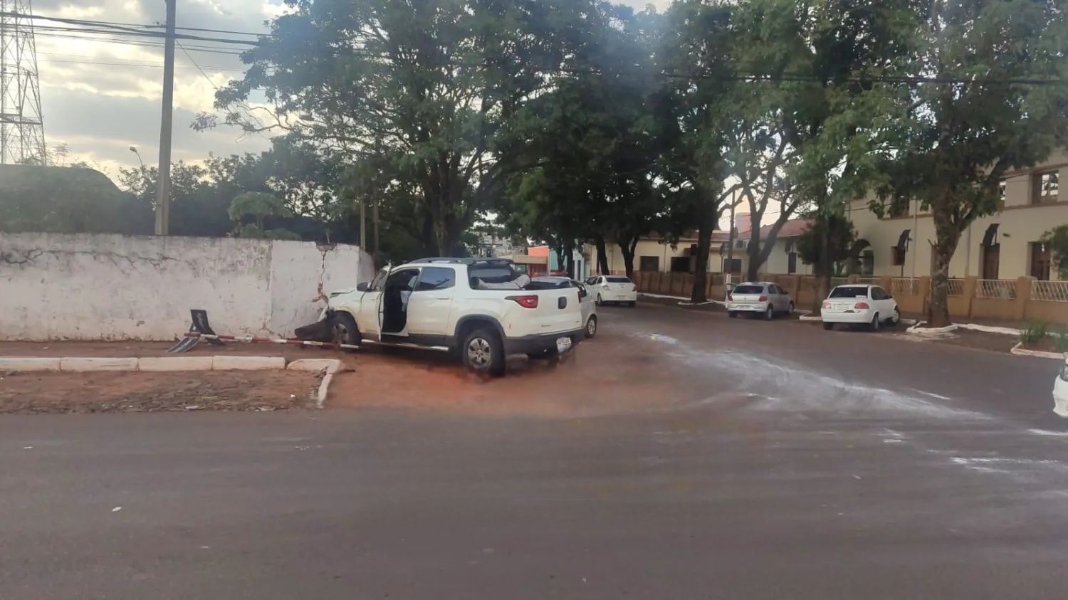 Triple choque deja daños materiales y un vehículo incautado en Pedro Juan