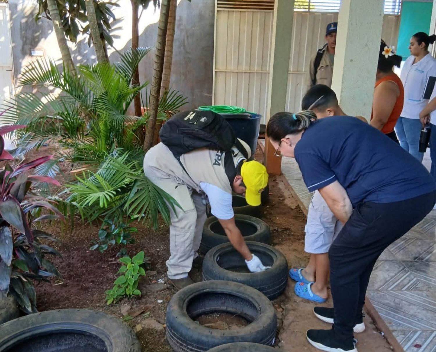 Unidos contra el dengue en PJC: realizan minga ambiental en Fracción Guavirá y Barrio Obrero