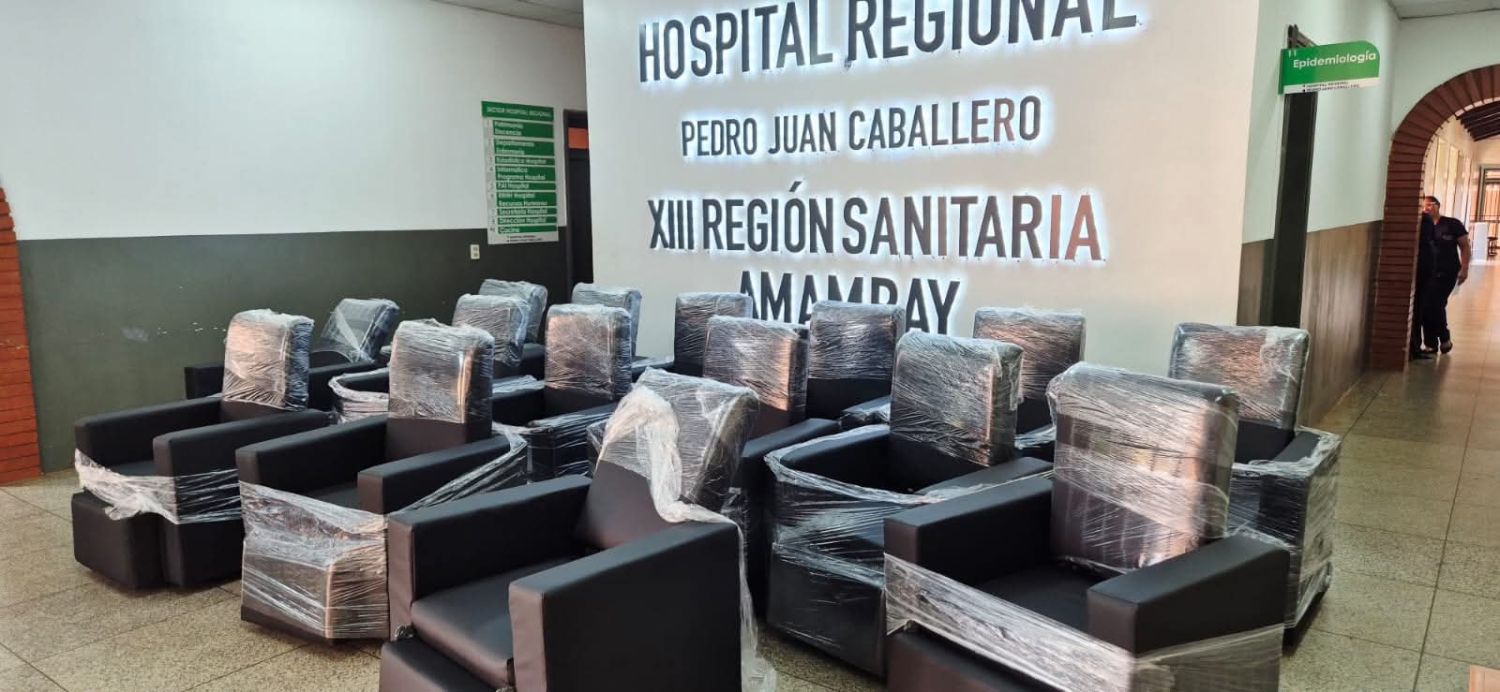Hospital Regional de Pedro Juan fortalece servicio de Nefrología con nuevos sillones