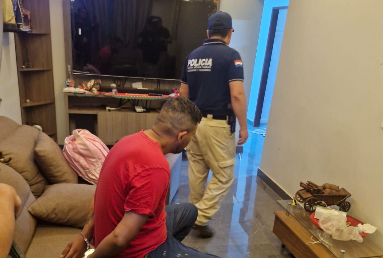Allanan vivienda y detienen a dos brasileños con orden de captura por narcotráfico en Pedro Juan