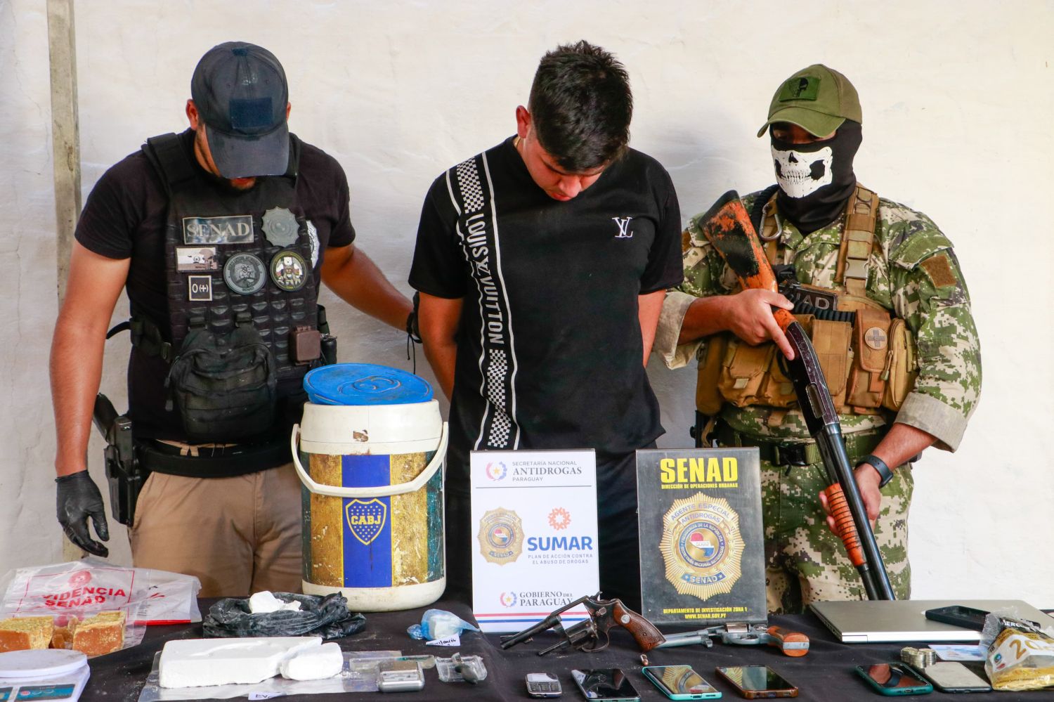 SENAD desarticula centro de distribución de drogas en Viñas Cue